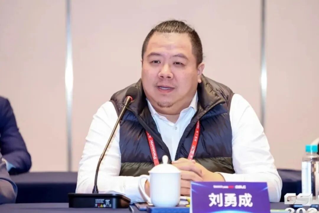 锋馥亮相全球智能物流发展大会，双荣誉铸行业标杆