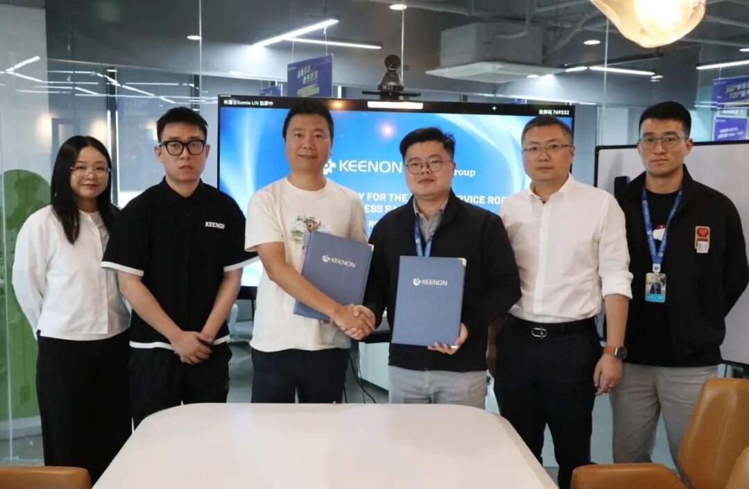 擎朗智能携手YY集团，共促马来西亚酒店业智能化升级