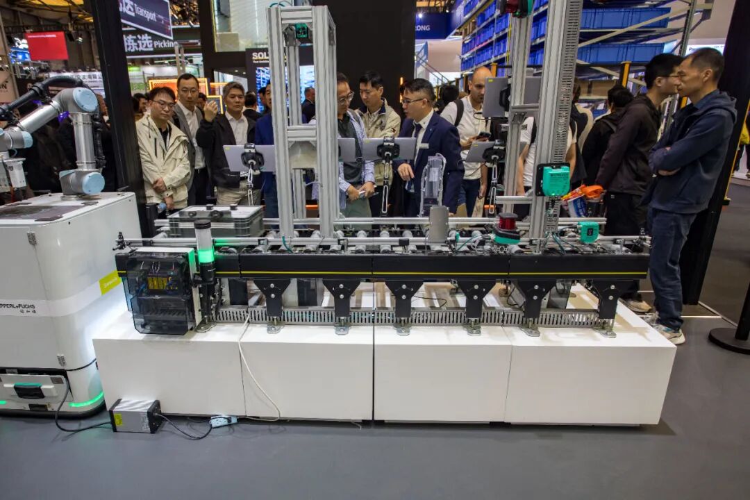 展会直击丨倍加福亮相CeMAT2025：智能传感革新，解锁智慧物流新范式